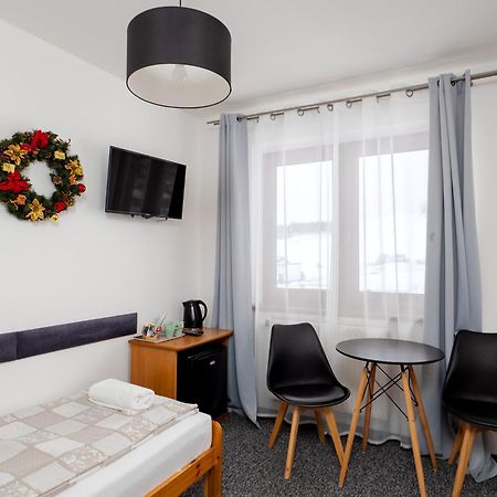 Villa 84 & Apartments Jacuzzi & Sauna Закопане Экстерьер фото